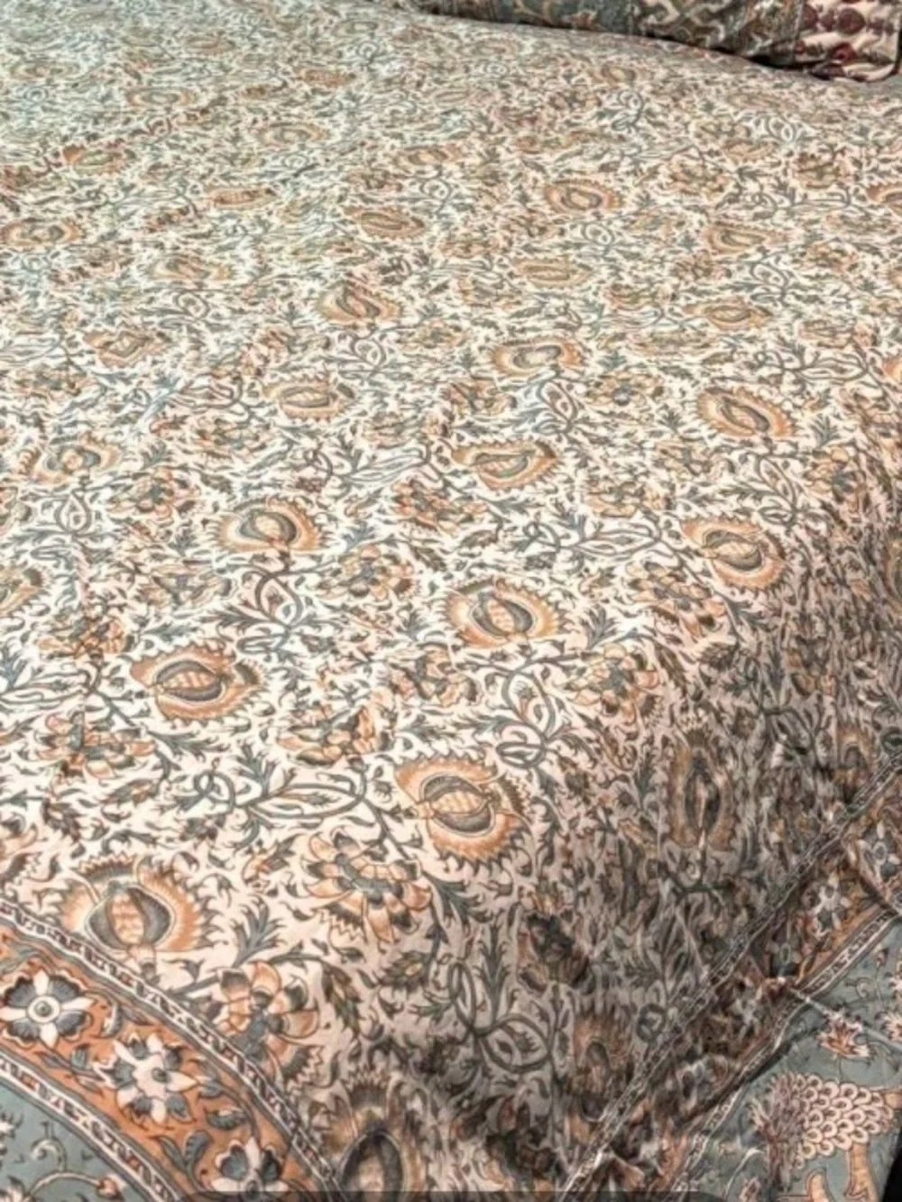 Pottery Barn Paisley-Print Cotton Comforter in Beige and Sage